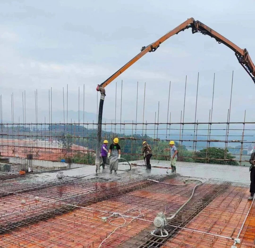 易顺建工加速三和循环经济产业园建设:标准化厂房雏形显现