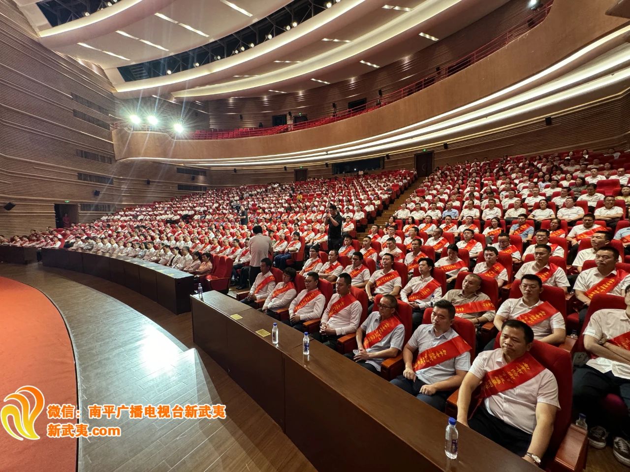 喜报!易顺建工集团有限公司总经理李晋恒荣获南平市防御“6·9”极端暴雨洪涝灾害优秀个人称号