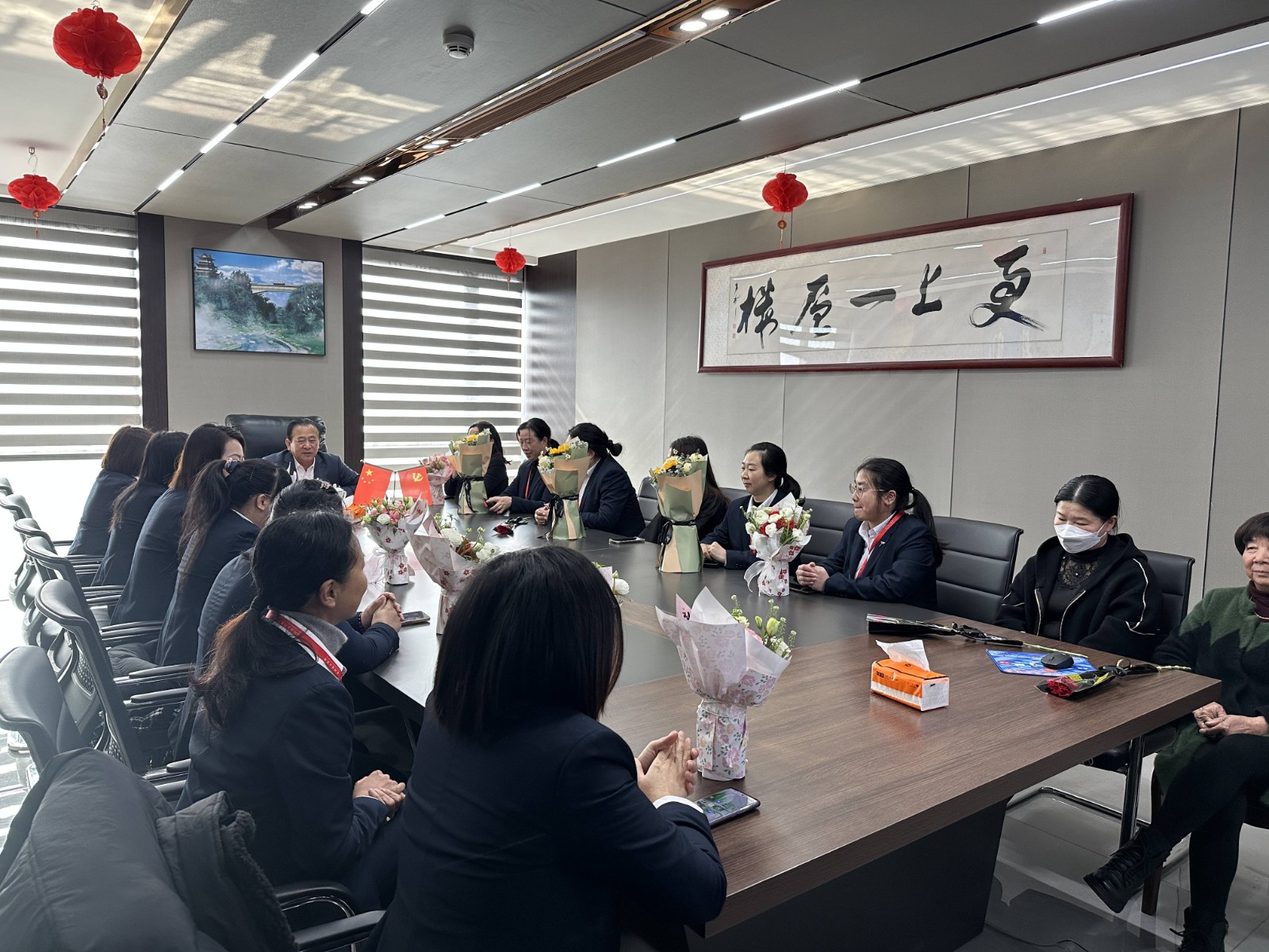 “同心协力 乘风破浪 巾帼力量,再创辉煌”易顺建工集团举行妇女节庆祝大会