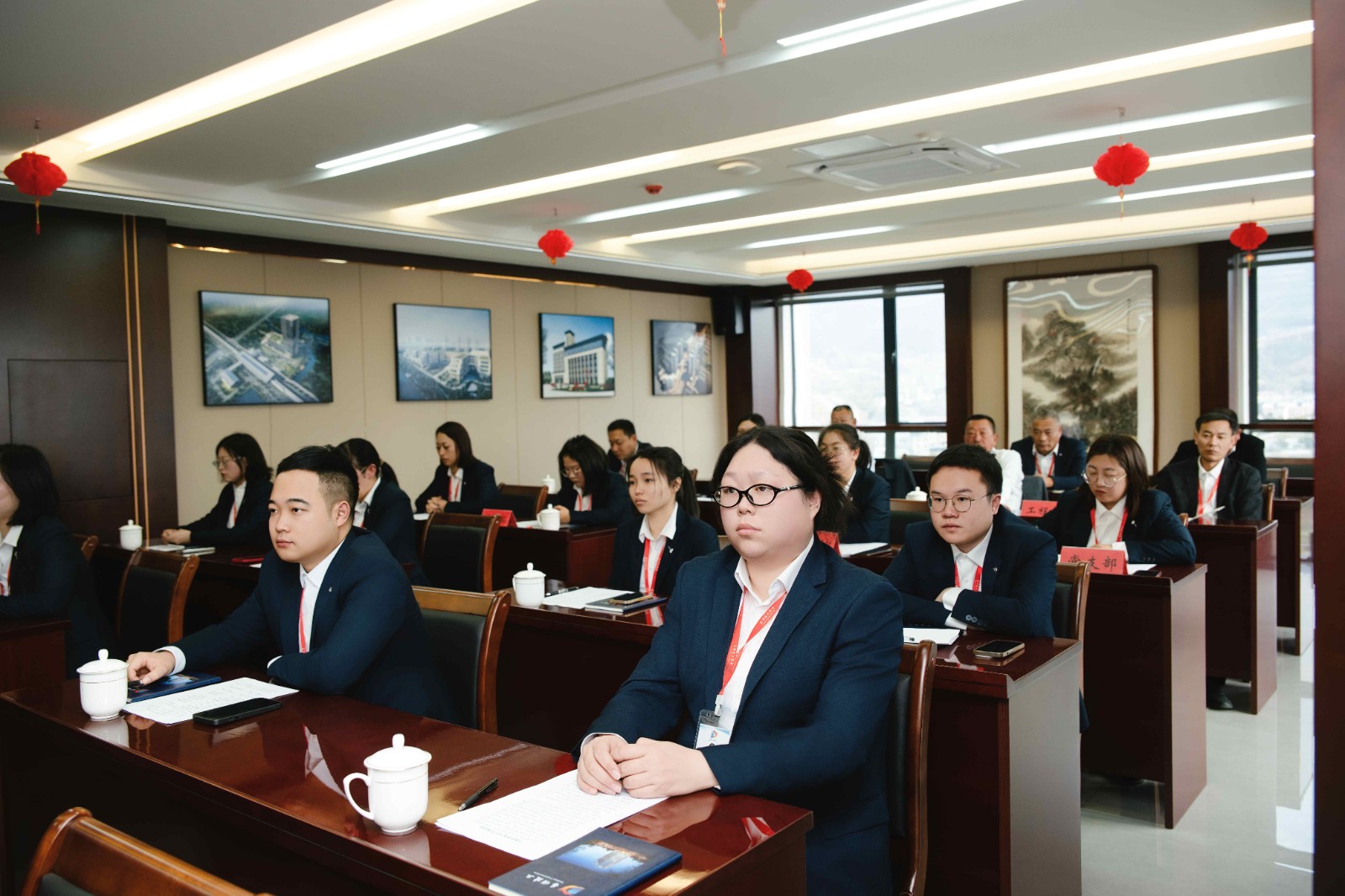 易顺建工集团有限公司2025年年终总结会议圆满落幕