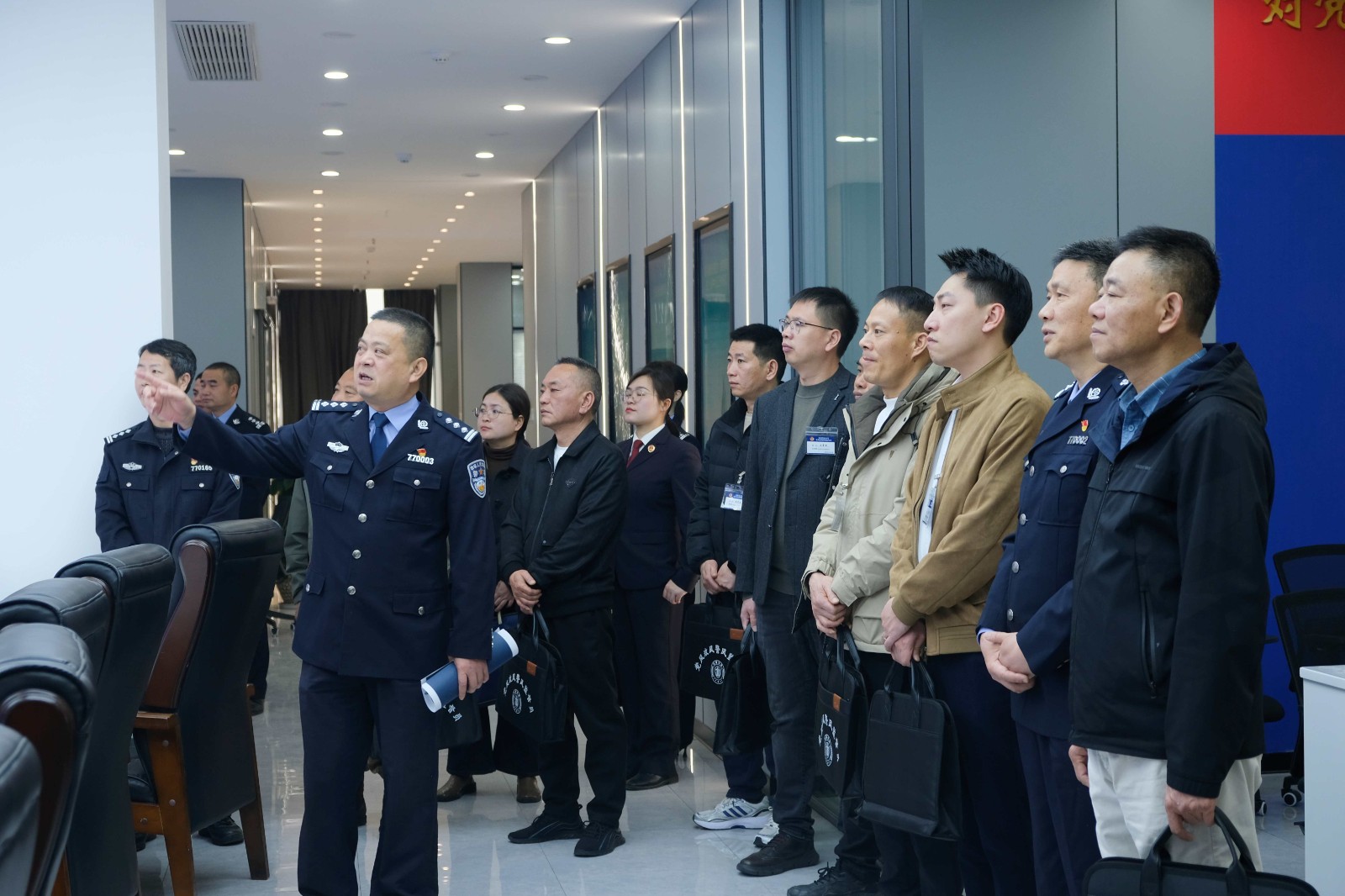 热烈祝贺易顺建工集团有限公司总经理李晋恒受聘松溪县公安局党风政风警风监督员